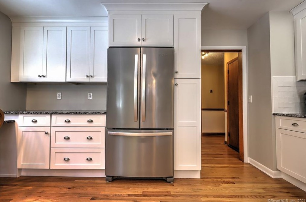 535 Carrington Rd, New Haven CT 06524-3158 exterior