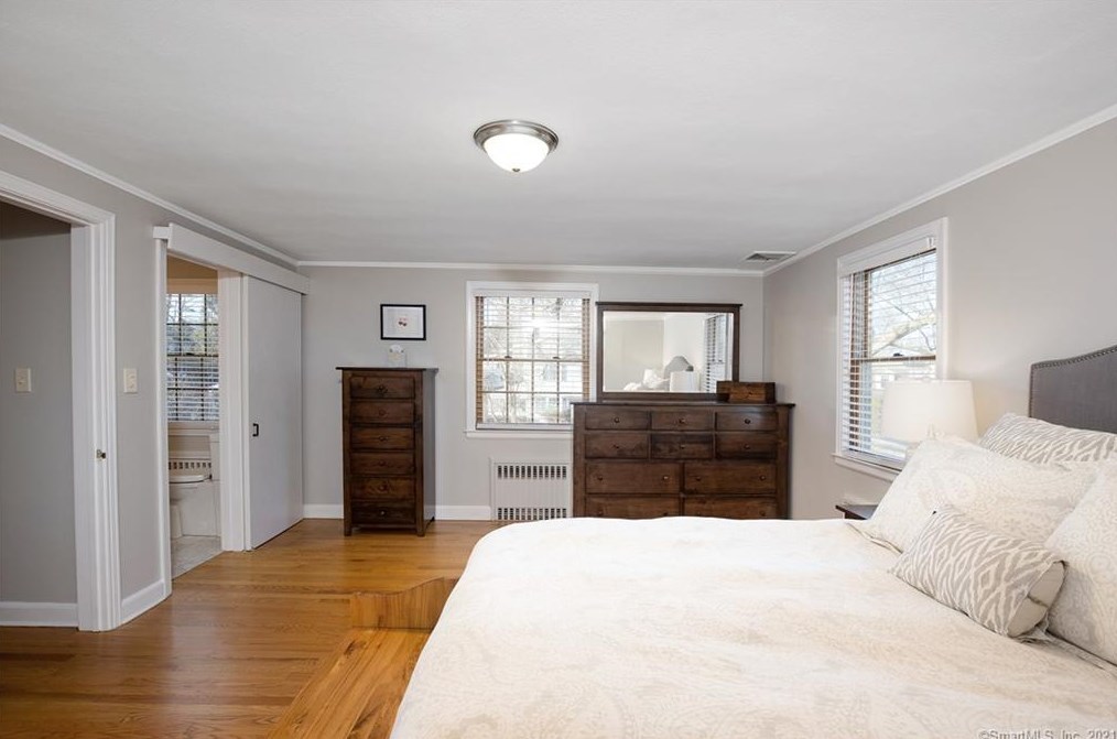 21 Westmoreland Dr, Hartford CT 06117-2656 exterior