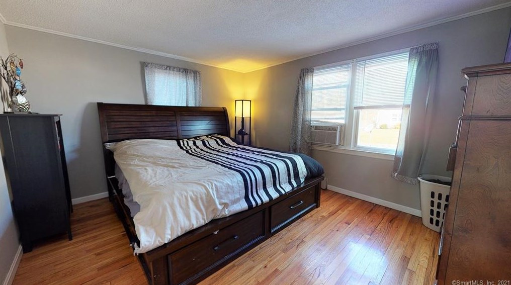 27 Burke Rd, Vernon CT 06066-2453 exterior