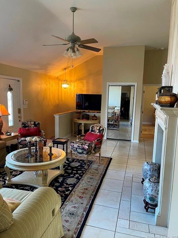 9 Monroe St, New Haven CT 06513-3033 exterior