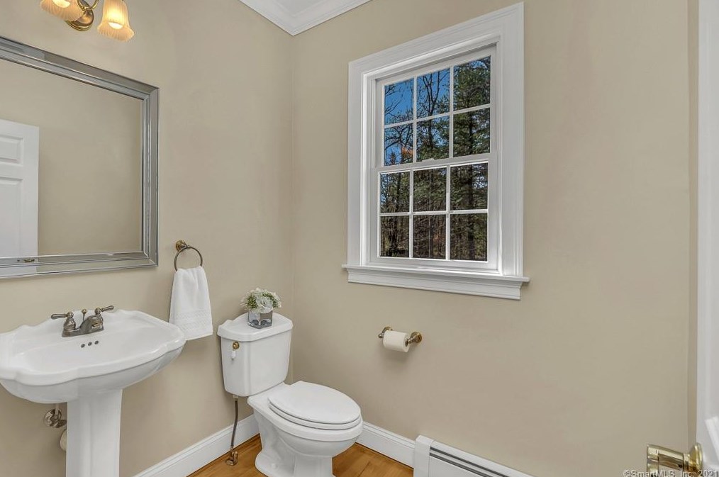 61 Sugar Bush Ln, Tolland CT 06084-2166 exterior