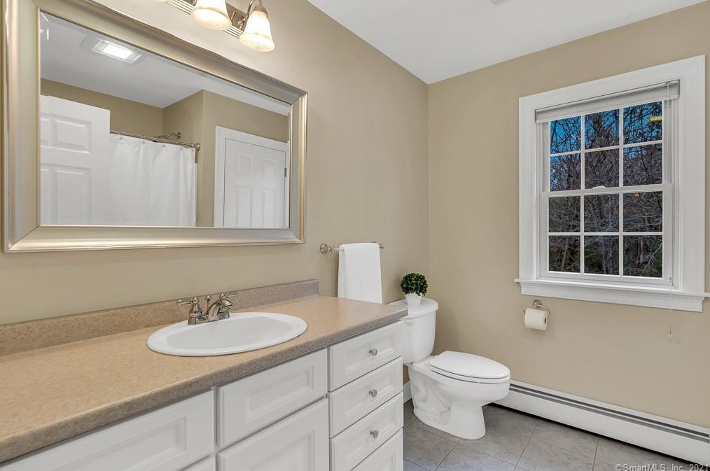 61 Sugar Bush Ln, Tolland CT 06084-2166 exterior