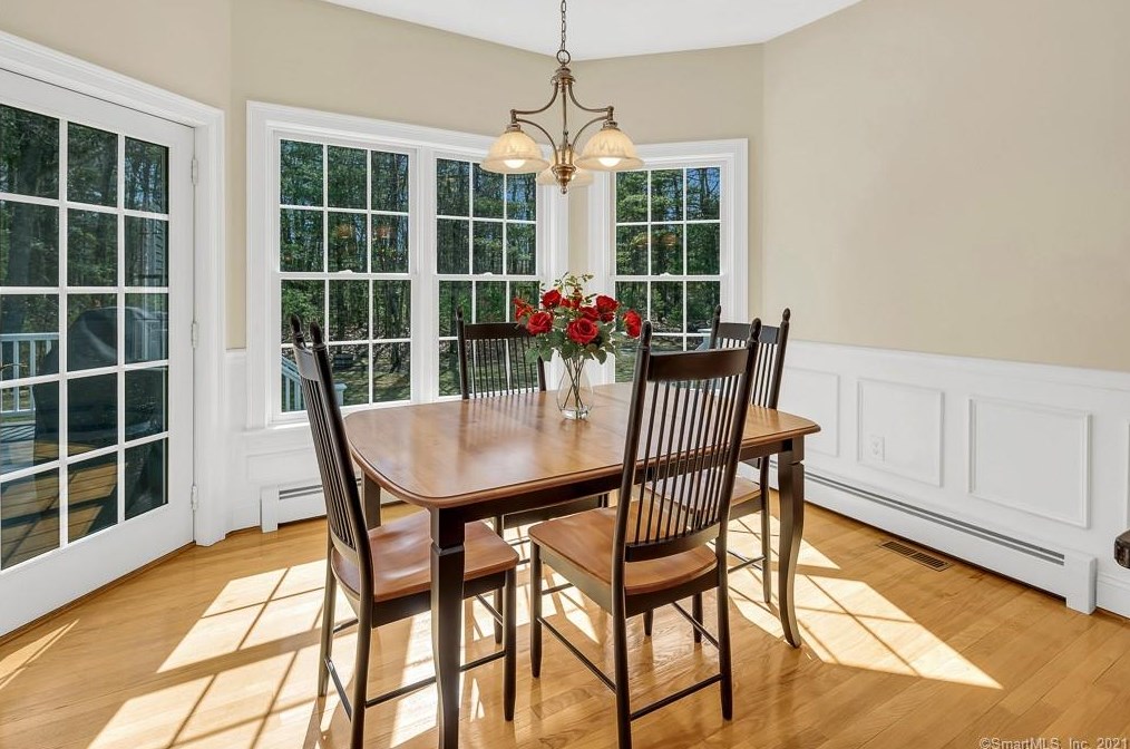 61 Sugar Bush Ln, Tolland CT 06084-2166 exterior