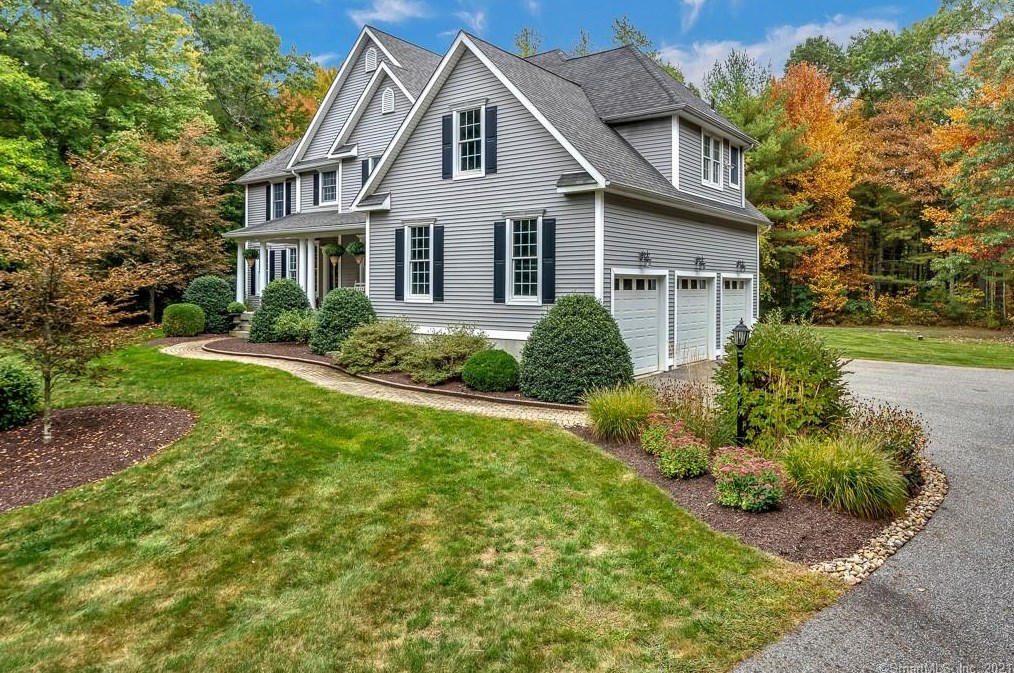 61 Sugar Bush Ln, Tolland CT 06084-2166 exterior