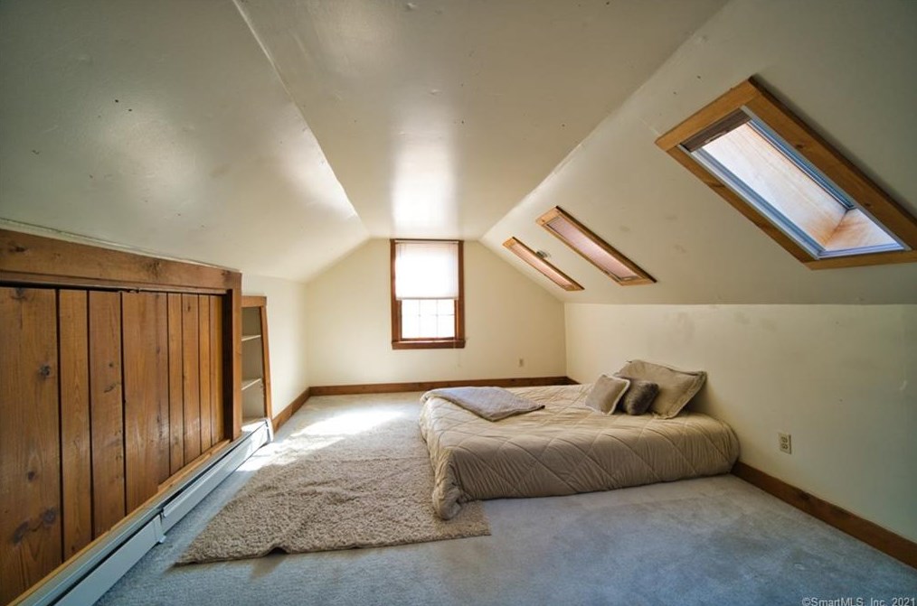 5 Shanda Ln, Tolland CT  06084-3952 exterior