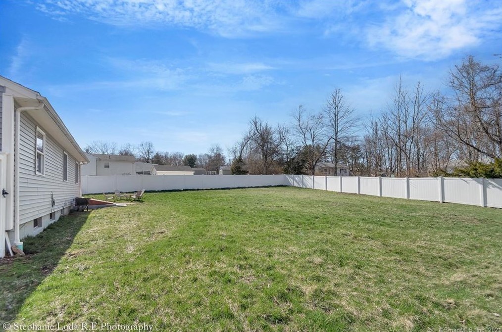 19 Seneca Rd, Wallingford CT  06492-2817 exterior