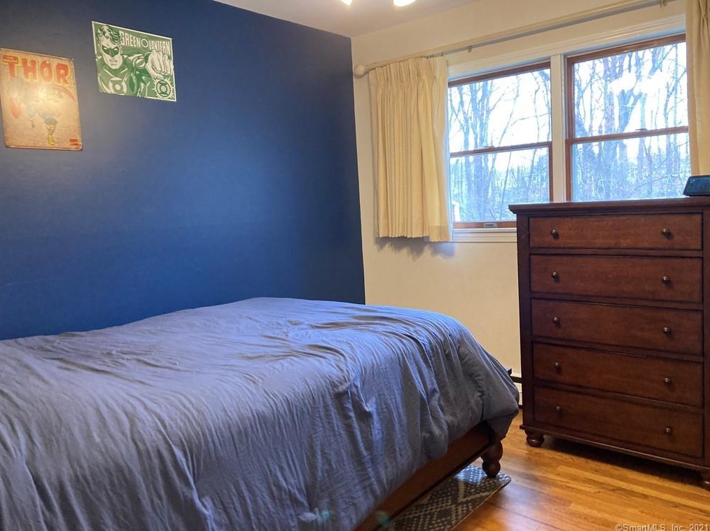 56 Osage Dr, Wallingford CT  06492-2812 exterior
