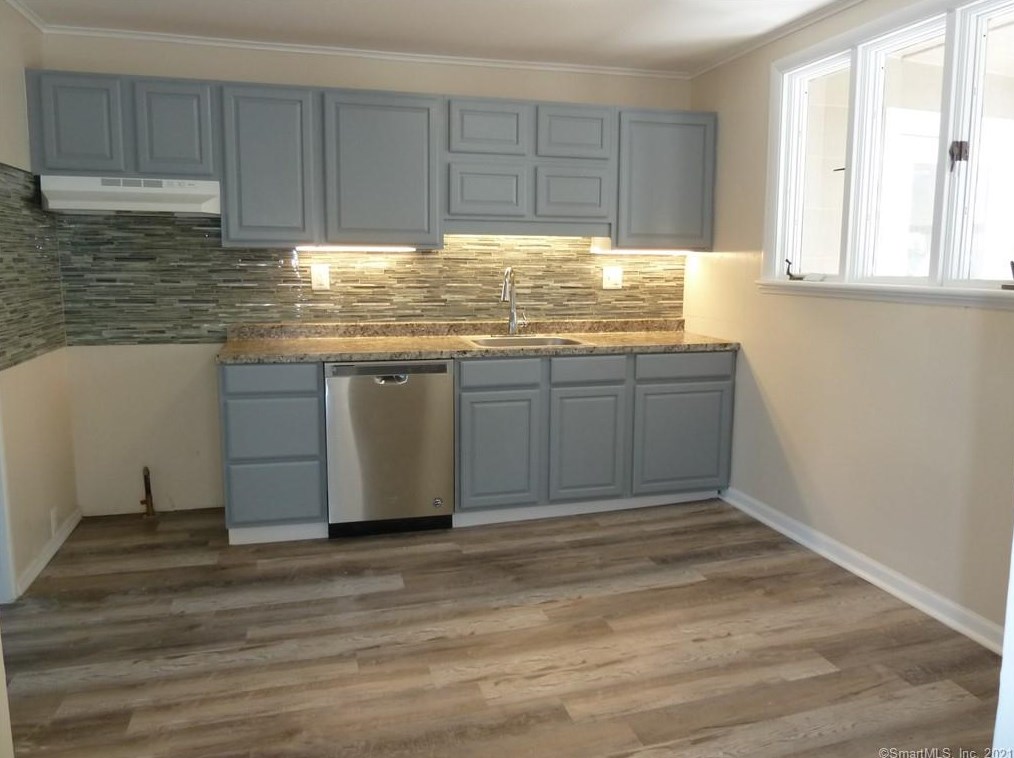 61 Birdsall St, Winsted CT  06098-1903 exterior