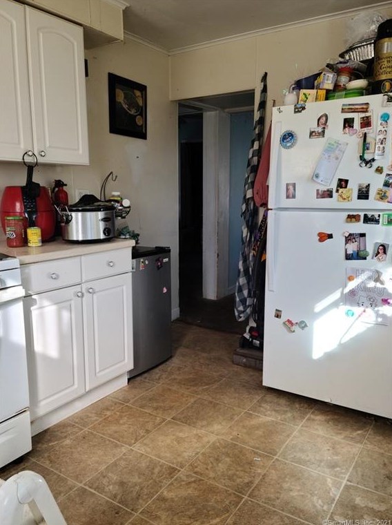 34 Arlington St, New Haven CT 06516-6401 exterior