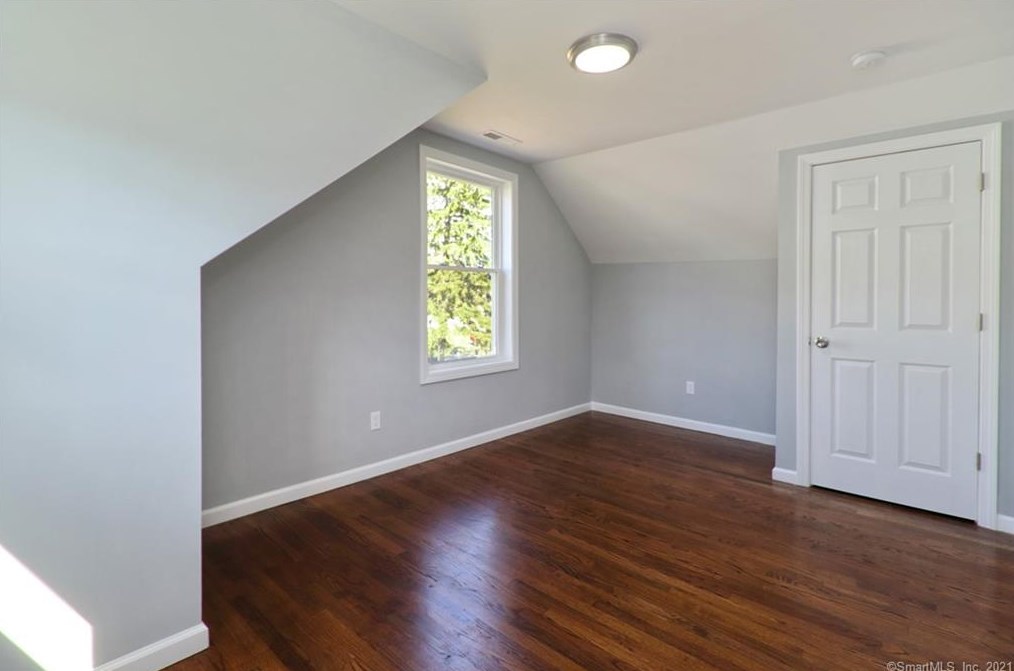 19 Pearl Rd, Union City CT  06770-3713 exterior