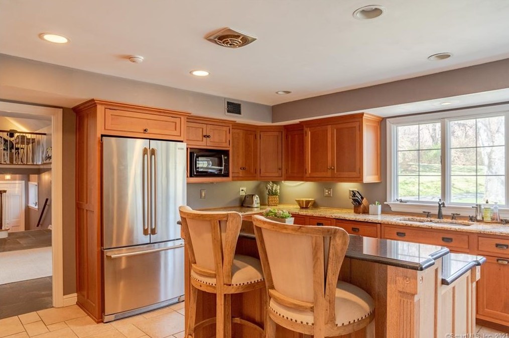 43 Chalburn Rd, West Redding CT  06896-1830 exterior