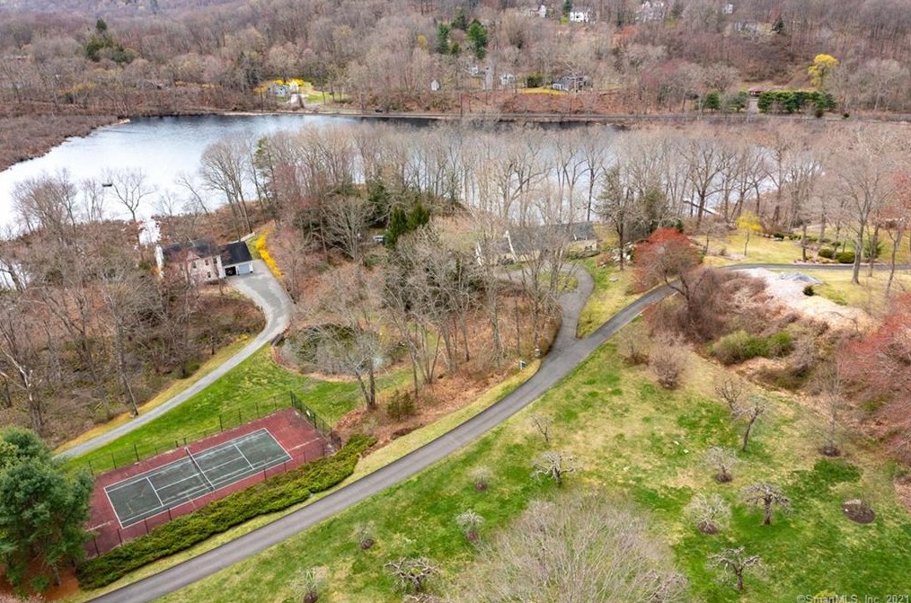 43 Chalburn Rd, West Redding CT  06896-1830 exterior