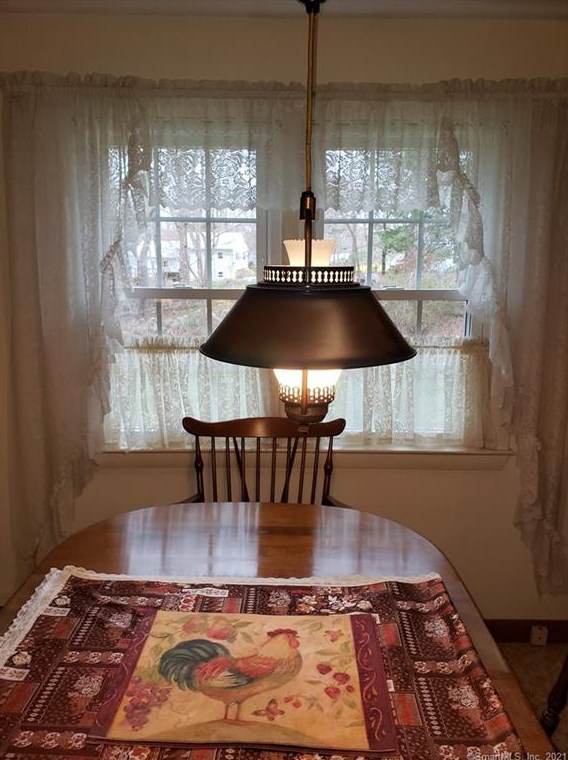 75 Dogwood Ln, Mystic CT  06355-1040 exterior