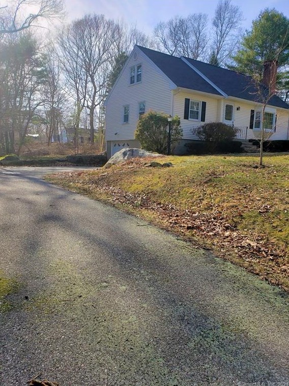 75 Dogwood Ln, Mystic CT  06355-1040 exterior