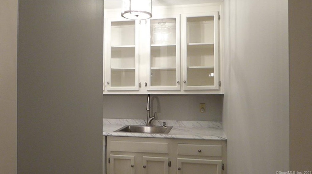 4 Nectar Ln #4, Ridgefield, CT 06877