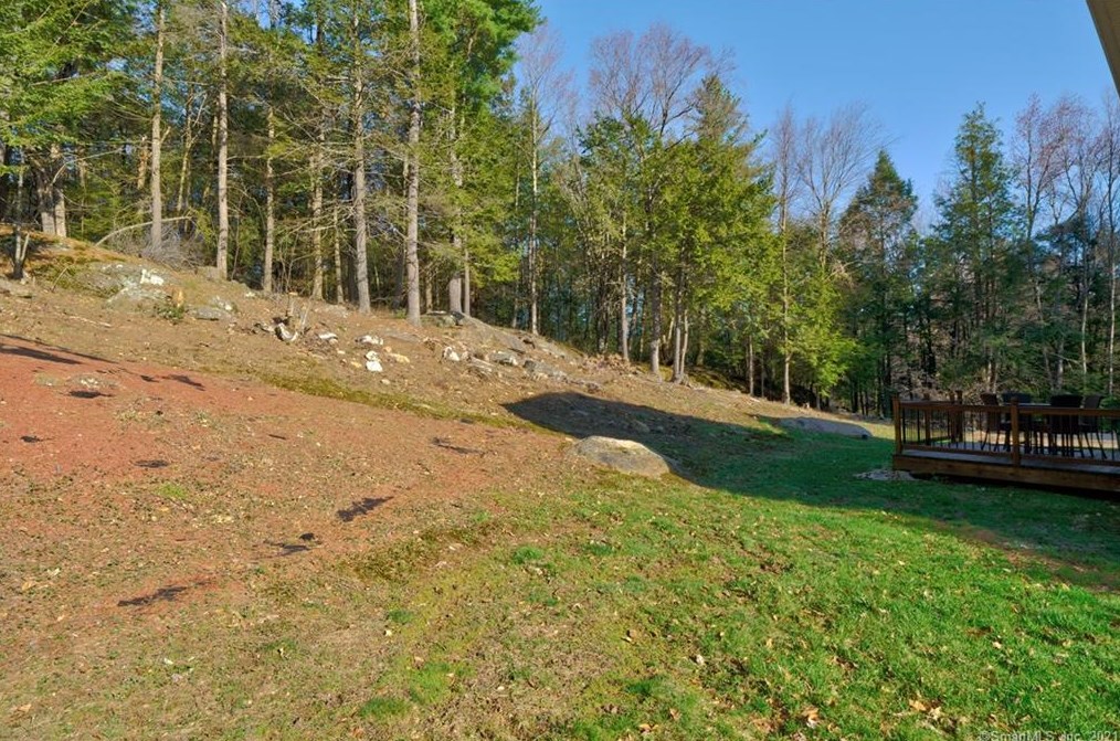 151 Losaw Rd, Winsted CT  06098-4127 exterior