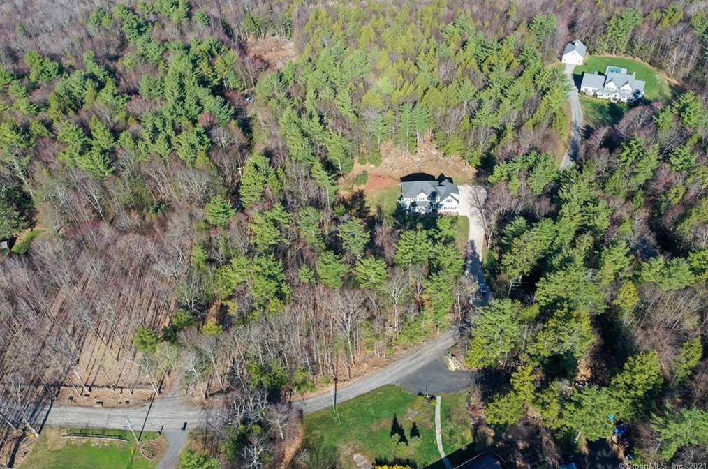 151 Losaw Rd, Winsted CT  06098-4127 exterior