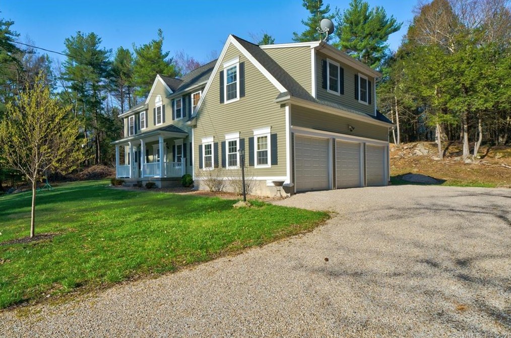 151 Losaw Rd, Winsted CT  06098-4127 exterior