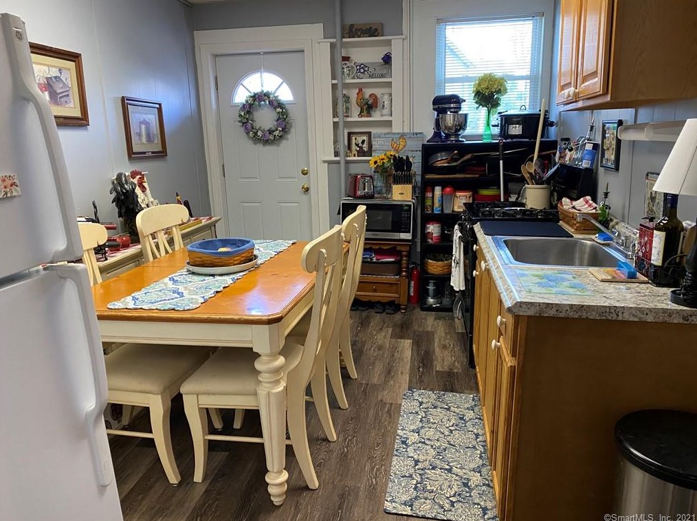 45 Center St, Winsted CT  06098-1639 exterior
