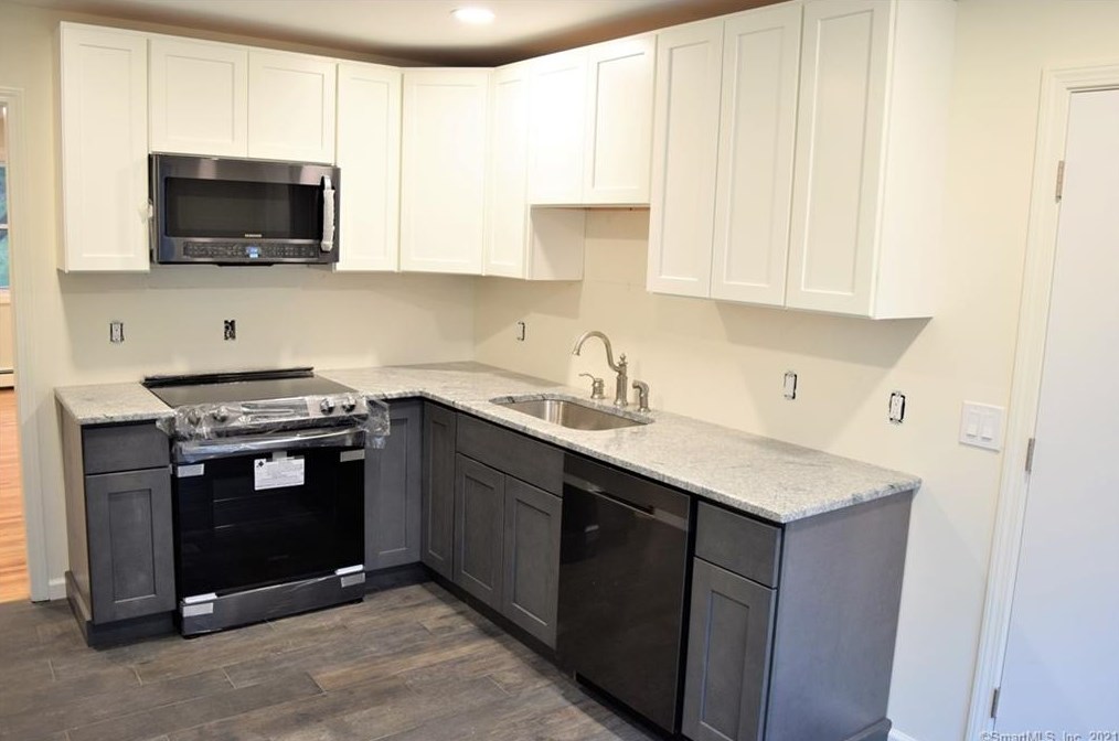 10 Paper Mill Rd #b, Deep River, CT 06419
