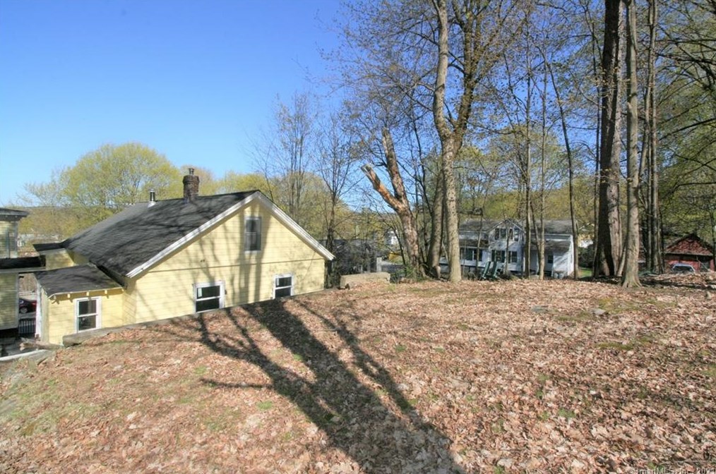 73 Prospect St, Winsted CT  06098-1937 exterior