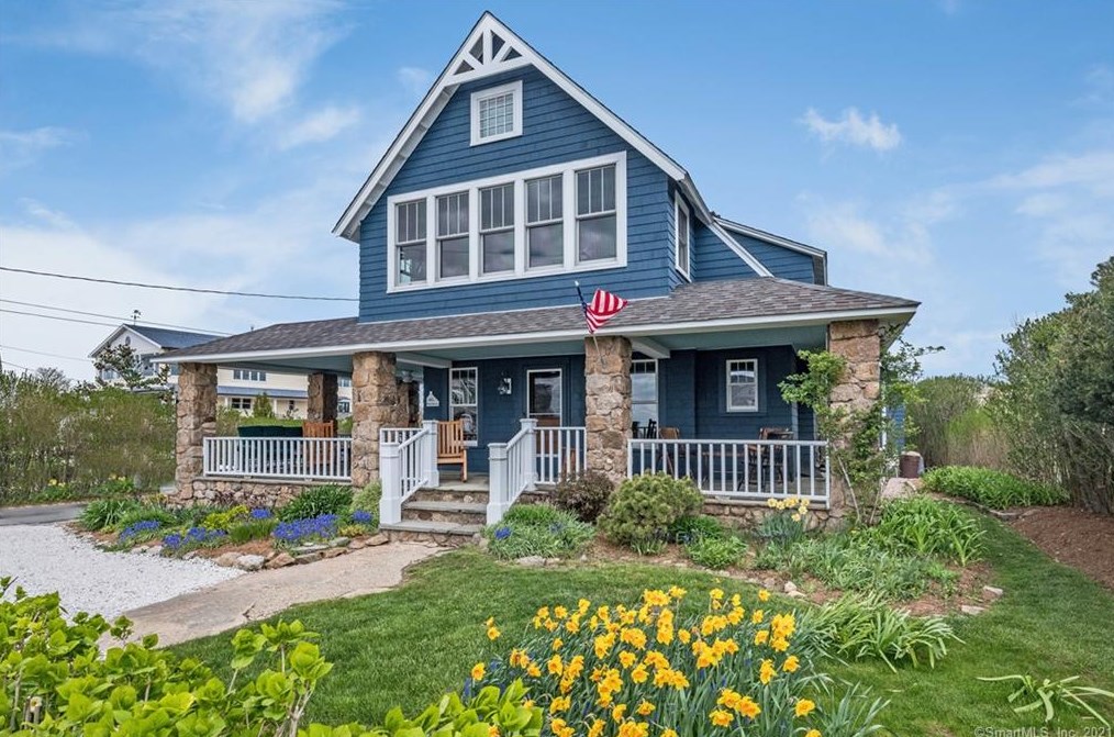 149 Prospect Ave, Guilford CT  06437-3100 exterior