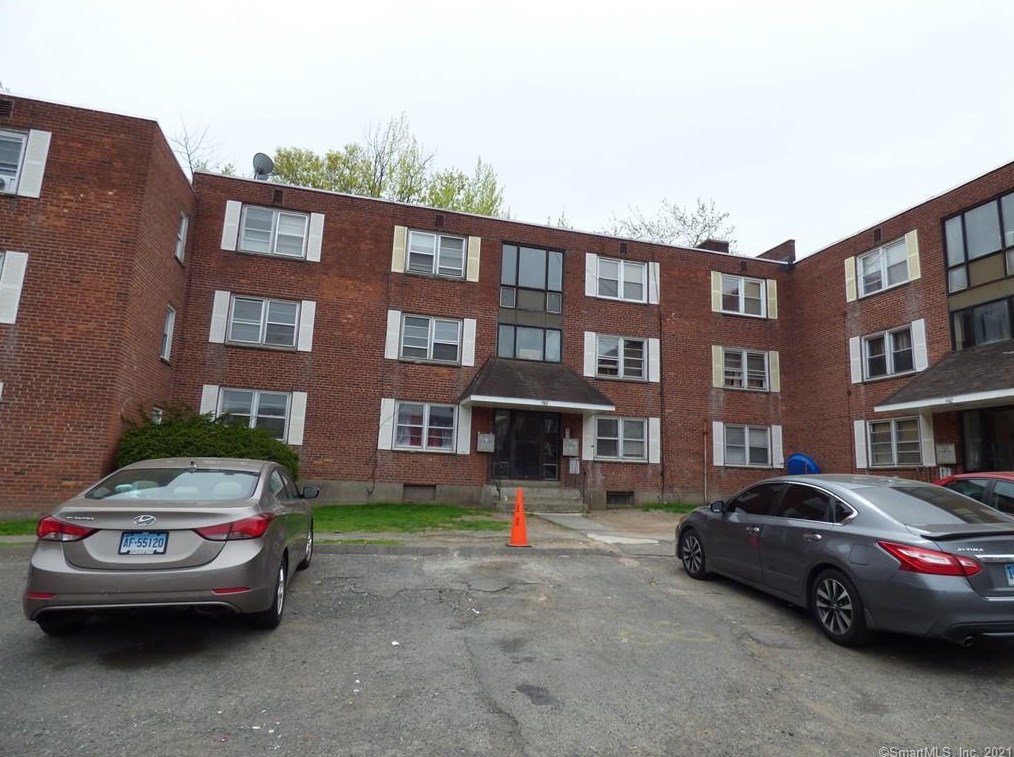 940 Wethersfield Ave, Hartford CT  06114-3140 exterior