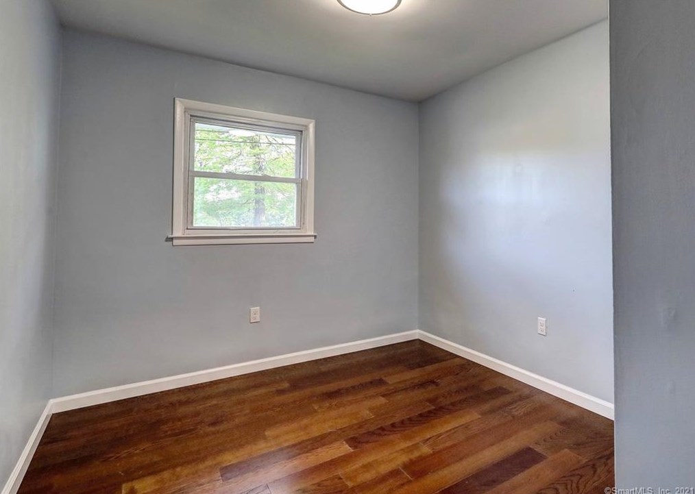 53 Fairfield St, Milford, CT 06460