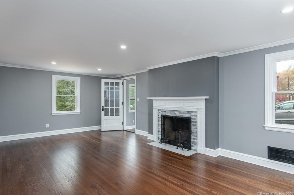 932 Ridge Rd, Hartford CT  06109-2855 exterior