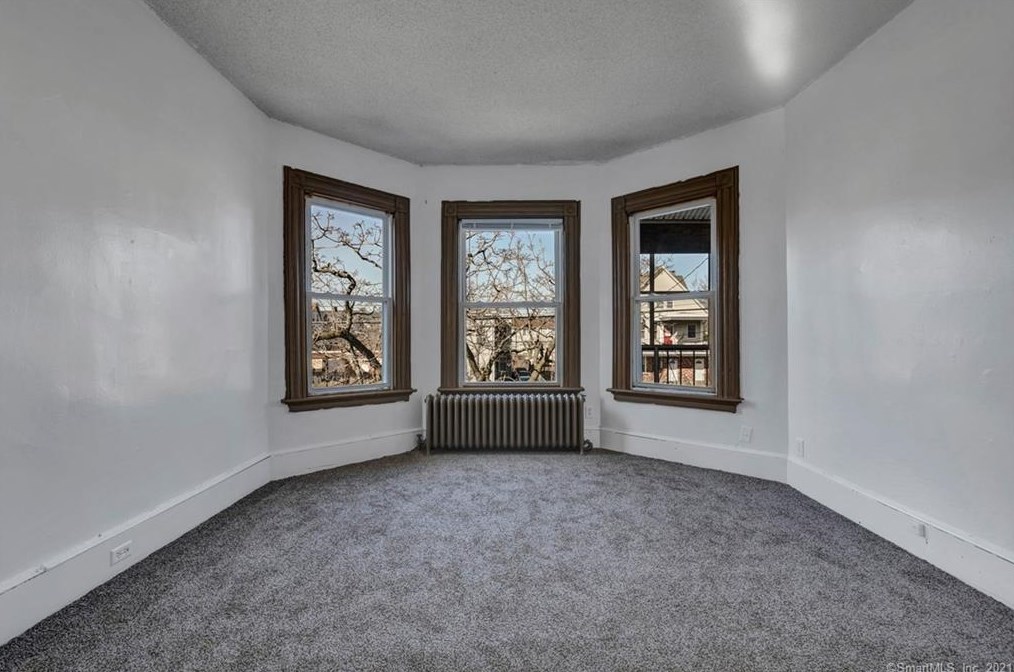 137 Blatchley Ave, New Haven CT 06513-3508 exterior