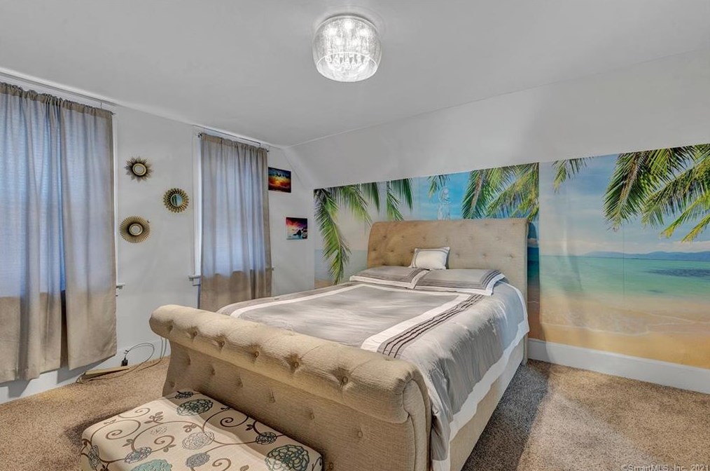 137 Blatchley Ave, New Haven CT 06513-3508 exterior