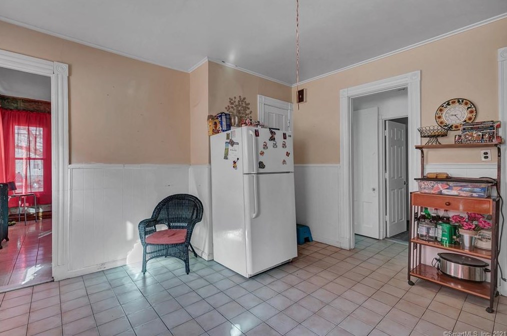 137 Blatchley Ave, New Haven CT 06513-3508 exterior