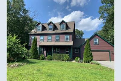102 Bennett Drive - Photo 1