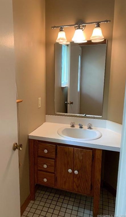 100 Forest St, New Haven CT  06518-2811 exterior