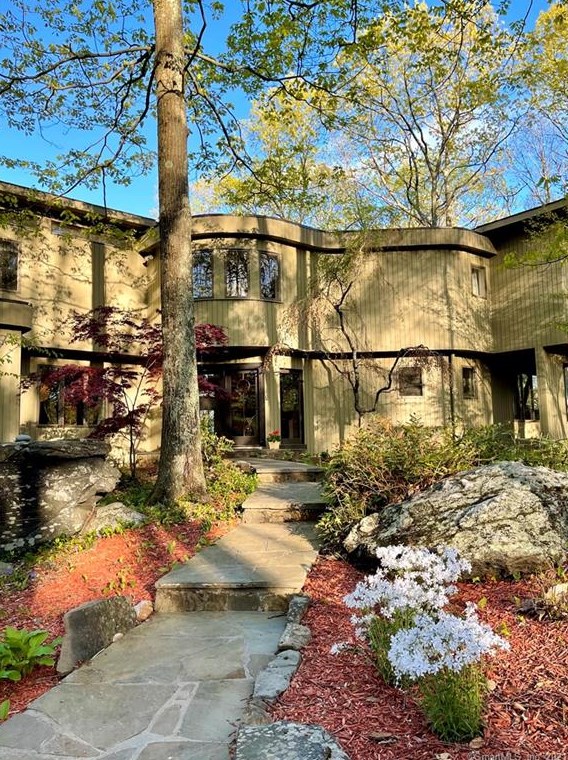 5 Autumn Dr, Sherman, CT 06784