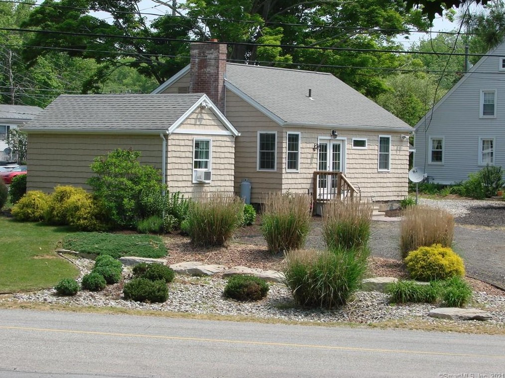 1350 Boston Post Rd, Fenwick CT  06475-4408 exterior