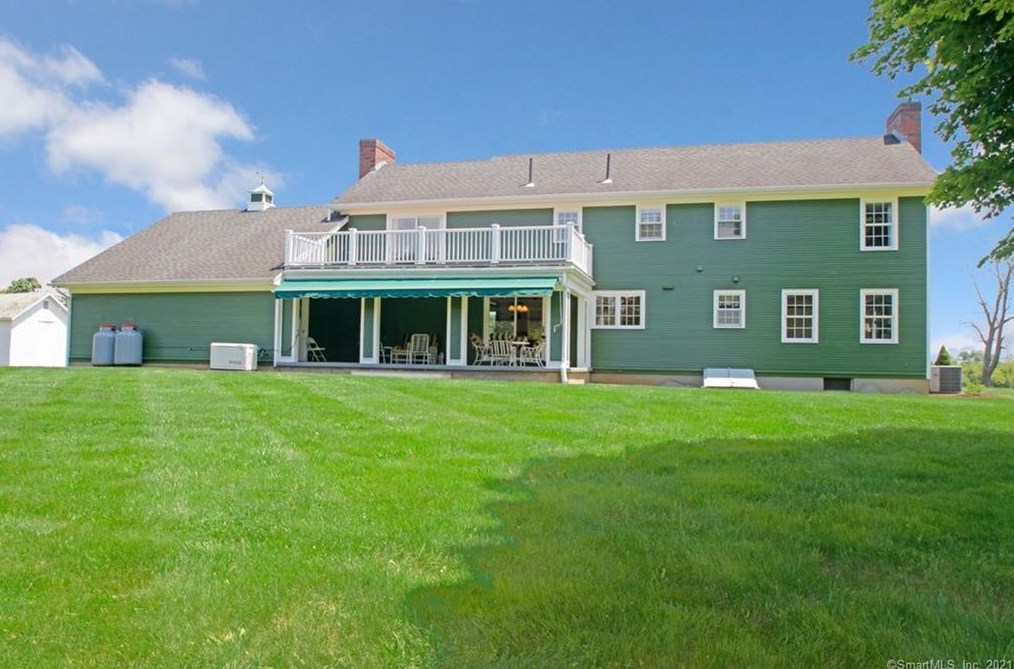 1175 Mapleton Ave, Suffield CT  06078-1334 exterior