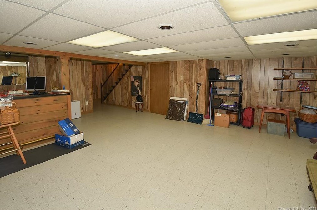 40 Stone Pond Rd, Tolland CT  06084-3539 exterior