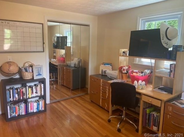 9 Impala Dr, Chestnut Hill CT  06226-1107 exterior