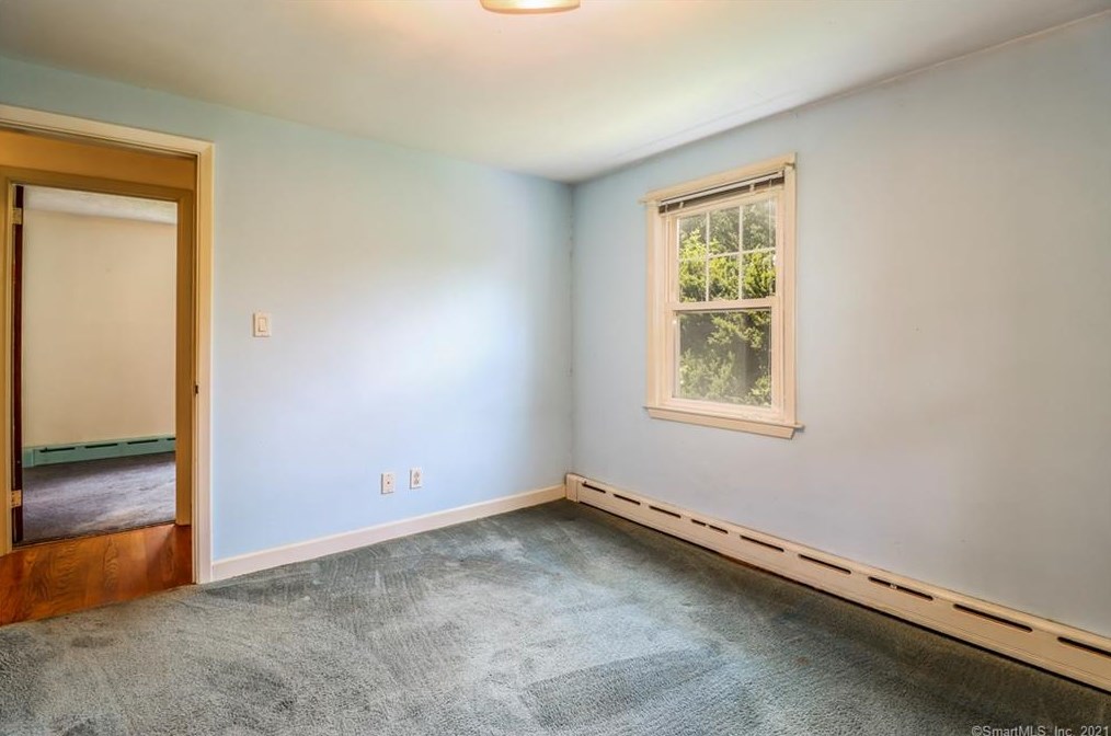 1009 Willard Ave, Hartford CT  06111-3567 exterior