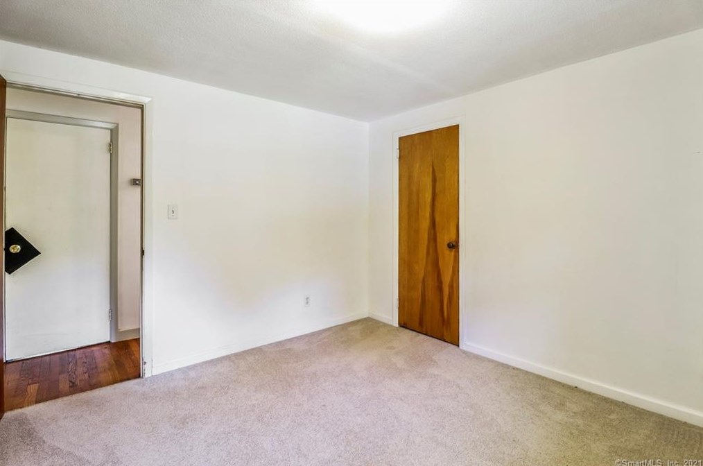 1009 Willard Ave, Hartford CT  06111-3567 exterior