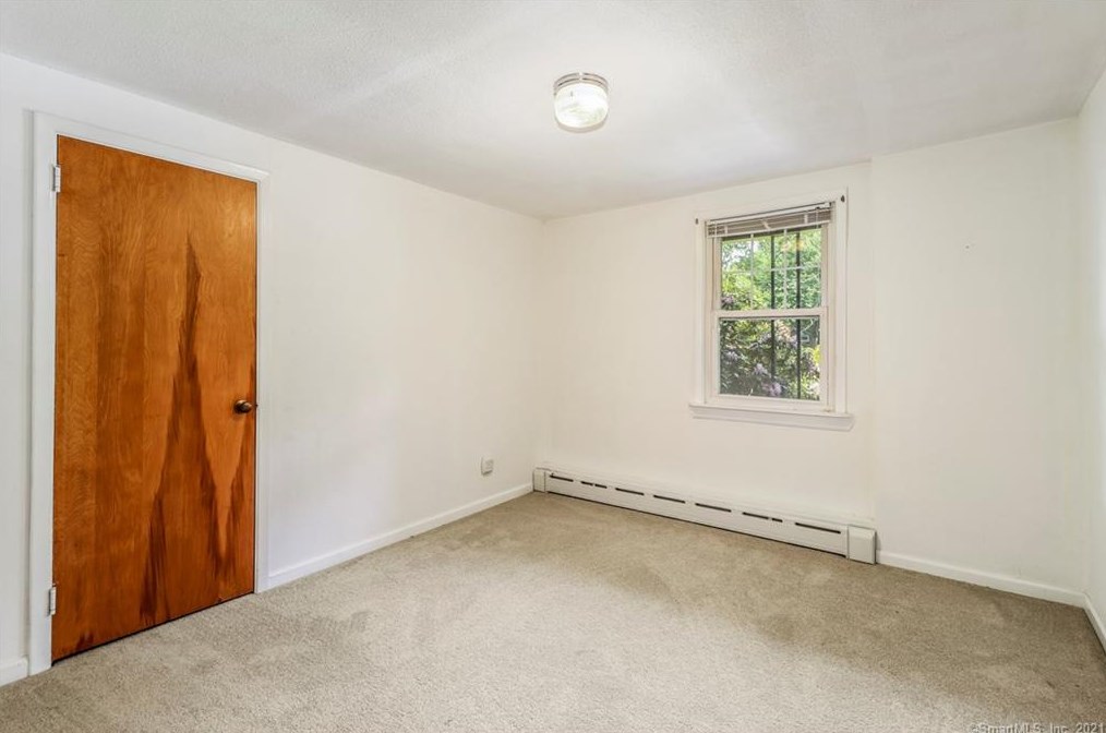 1009 Willard Ave, Hartford CT  06111-3567 exterior