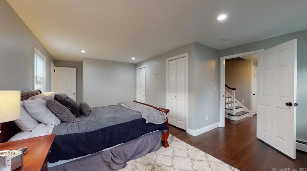 29 Lynwood Dr, Plantsville CT  06479-2036 exterior