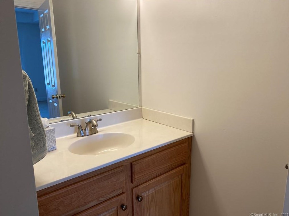 174 Wallens St, Winsted CT  06098-1360 exterior