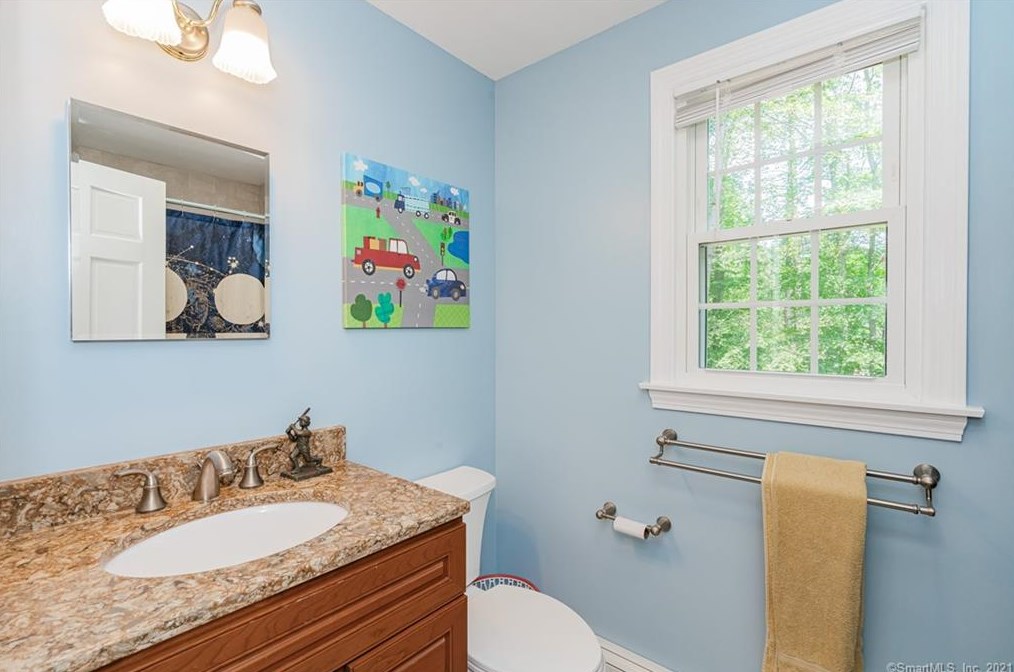 25 Tim Clark Cir, Simsbury CT  06070-1215 exterior