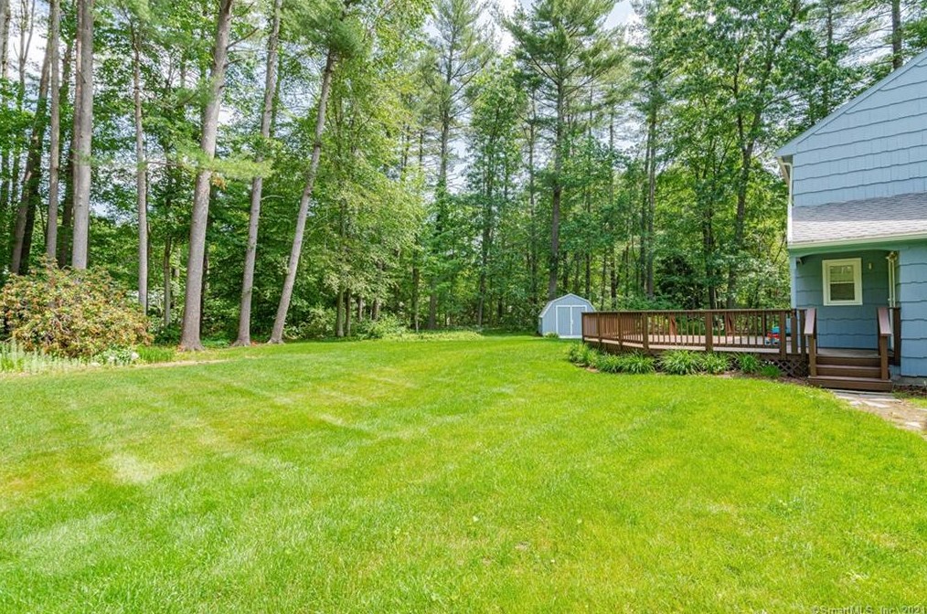 25 Tim Clark Cir, Simsbury CT  06070-1215 exterior