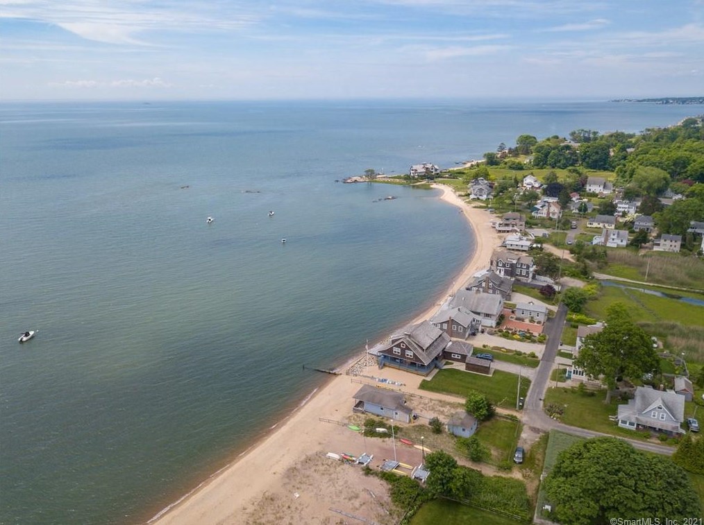 7 Harbor Ave, Madison CT  06443-2824 exterior