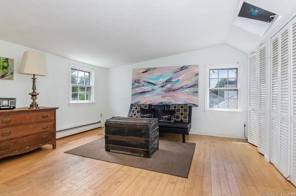 7 Harbor Ave, Madison CT  06443-2824 exterior