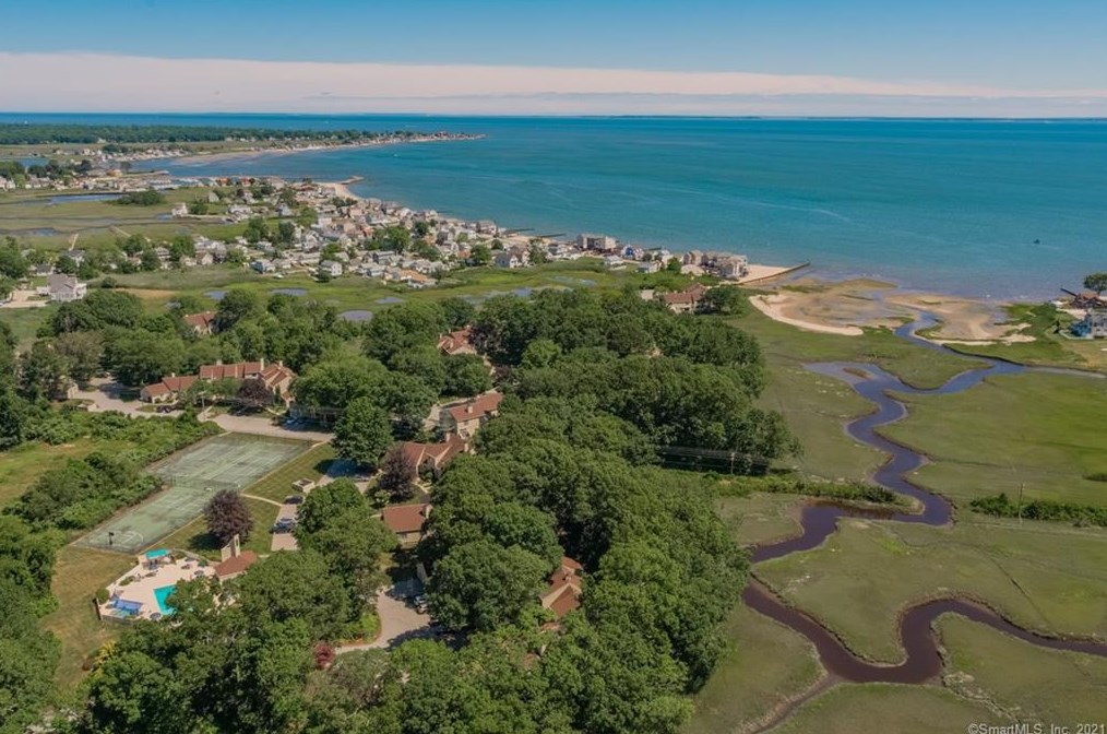 96 Sandy Point Rd, Fenwick CT  06475-1624 exterior