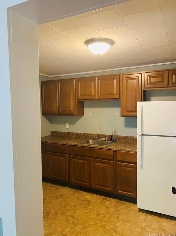 155 Gilbert Ave, Winsted CT  06098-1316 exterior